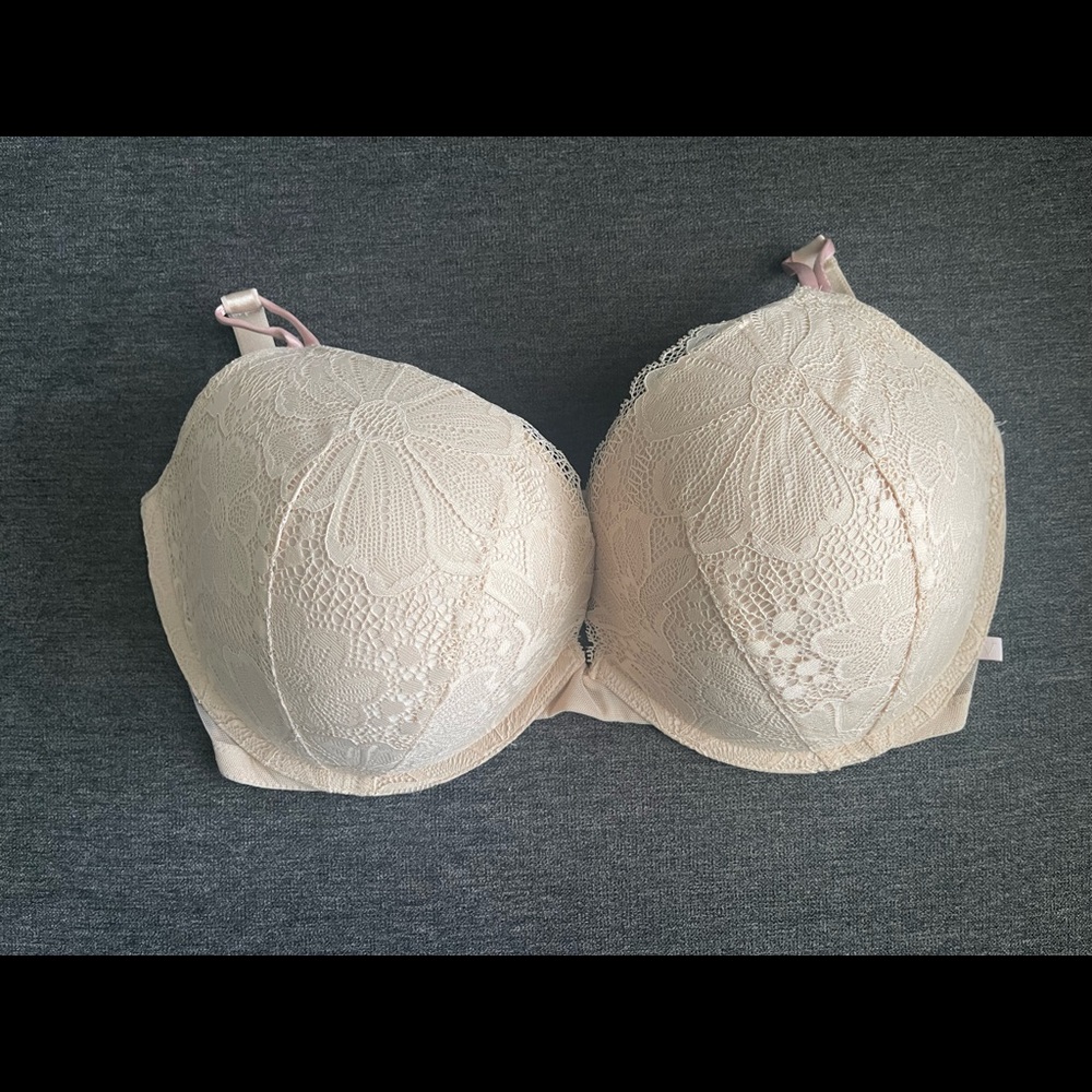 Gently worn Victoria secret bra